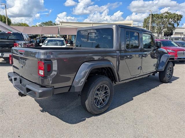 new 2025 Jeep Gladiator car, priced at $43,935