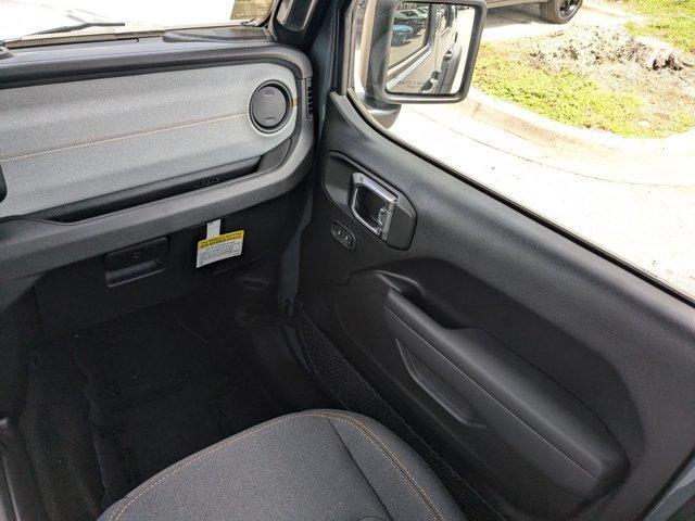 new 2025 Jeep Wrangler car, priced at $48,985