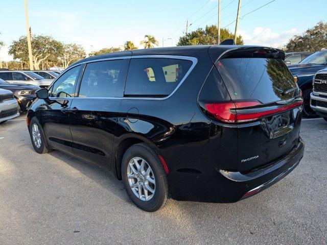 new 2025 Chrysler Pacifica car, priced at $42,920