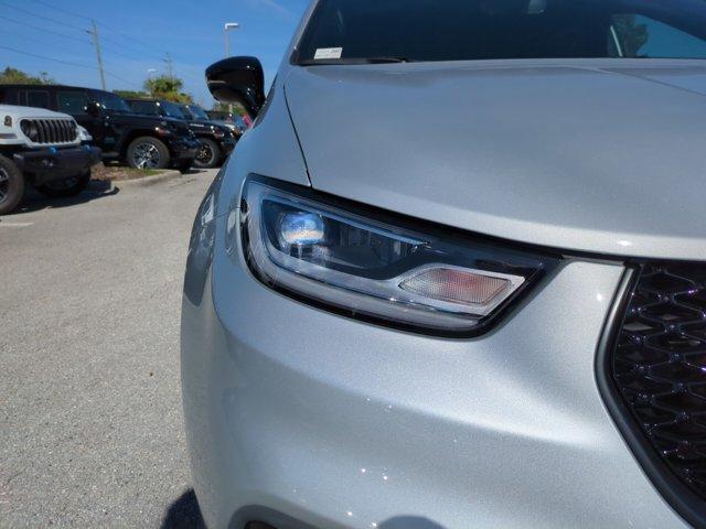 new 2024 Chrysler Pacifica car, priced at $44,910