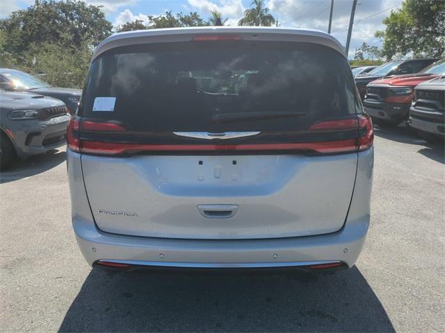 new 2024 Chrysler Pacifica car, priced at $55,780