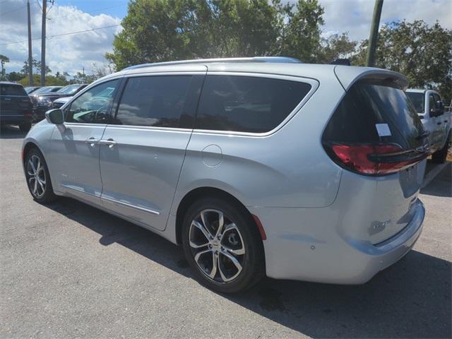 new 2024 Chrysler Pacifica car, priced at $55,780