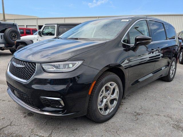 new 2024 Chrysler Pacifica car, priced at $48,915