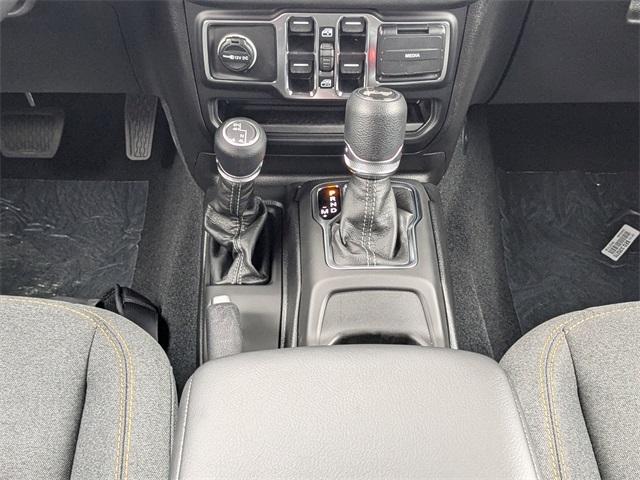new 2025 Jeep Wrangler car, priced at $48,305