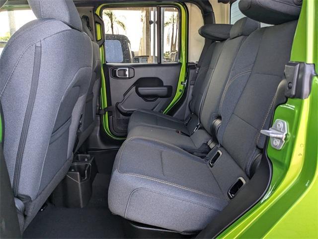 new 2025 Jeep Gladiator car, priced at $39,980