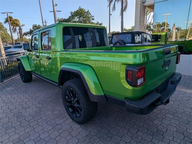 new 2025 Jeep Gladiator car, priced at $39,980