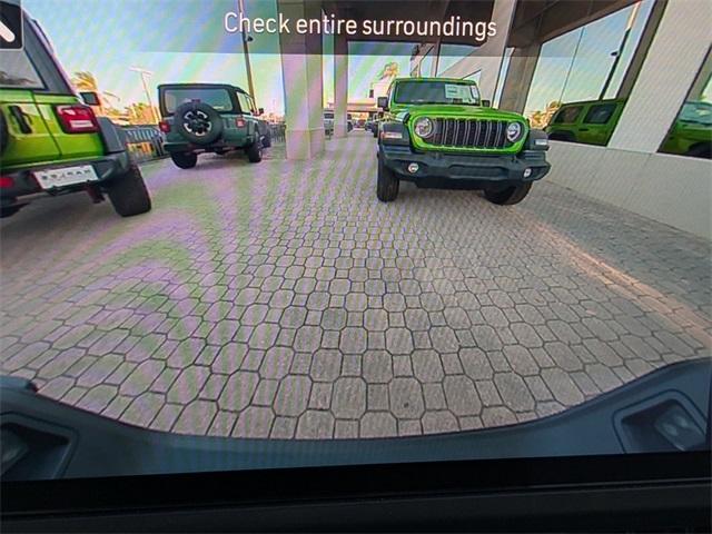 new 2025 Jeep Gladiator car, priced at $39,980