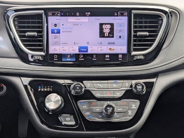 new 2026 Chrysler Pacifica car, priced at $39,435