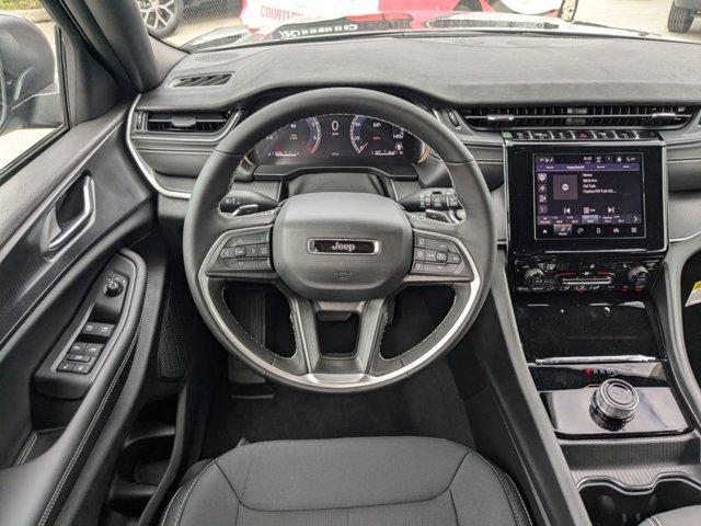 new 2025 Jeep Grand Cherokee car, priced at $31,920