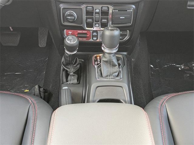 new 2025 Jeep Gladiator car, priced at $58,500