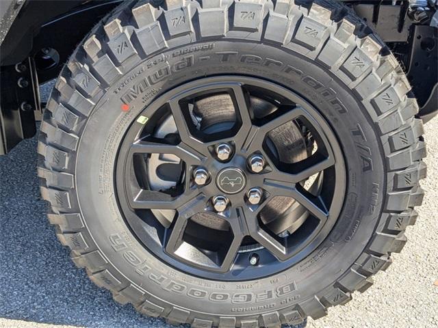 new 2025 Jeep Gladiator car, priced at $42,495