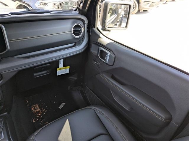 new 2025 Jeep Gladiator car, priced at $42,495