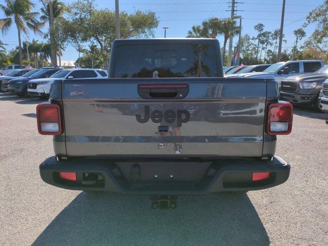 new 2024 Jeep Gladiator car, priced at $37,995