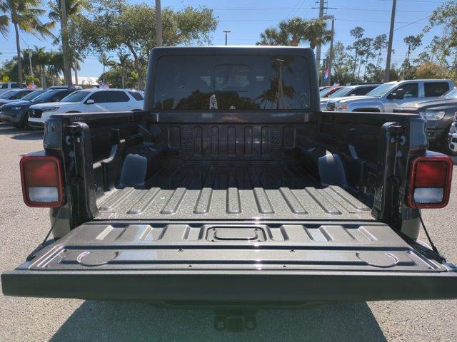 new 2024 Jeep Gladiator car, priced at $37,995