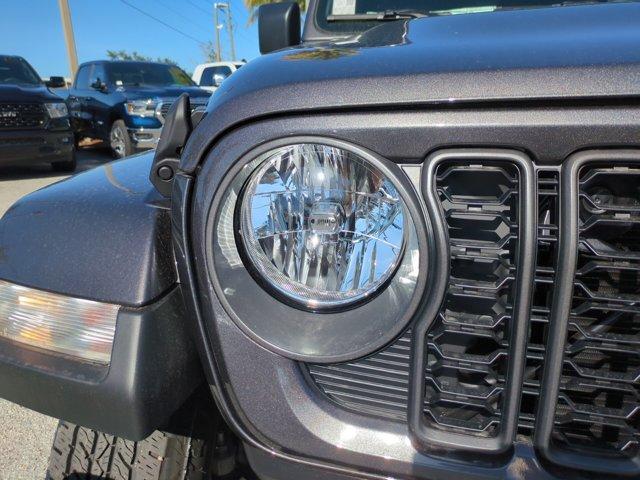 new 2024 Jeep Gladiator car, priced at $37,995