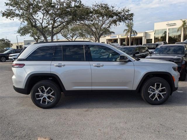 new 2025 Jeep Grand Cherokee car, priced at $49,935