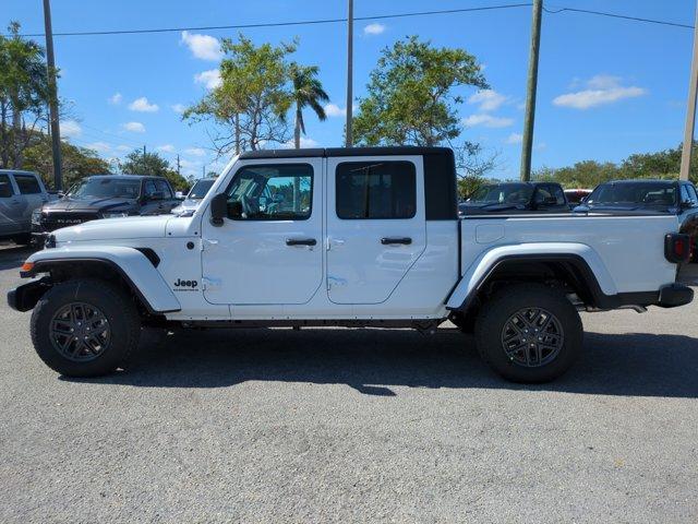 new 2024 Jeep Gladiator car, priced at $37,990