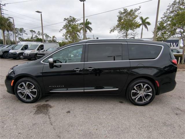 used 2021 Chrysler Pacifica car, priced at $37,592