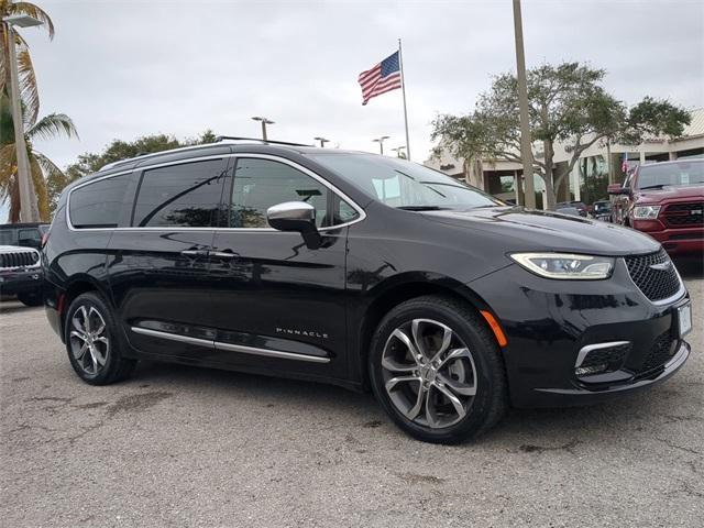 used 2021 Chrysler Pacifica car, priced at $37,592