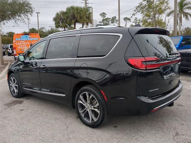 used 2021 Chrysler Pacifica car, priced at $37,592