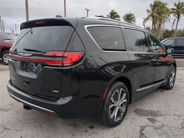 used 2021 Chrysler Pacifica car, priced at $37,592