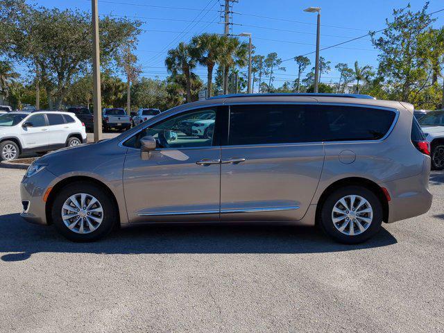 used 2018 Chrysler Pacifica car