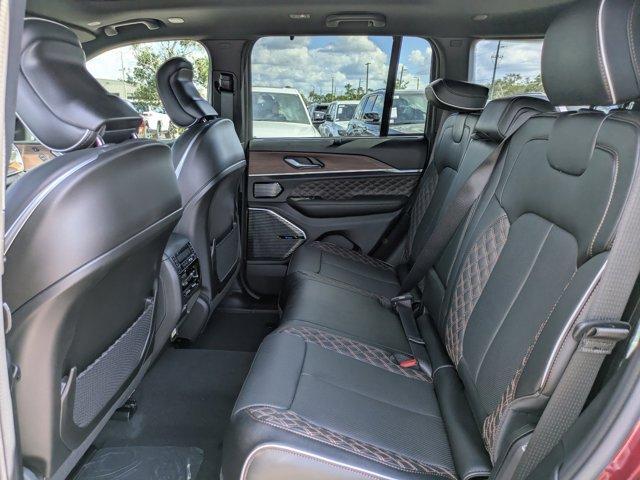 new 2025 Jeep Grand Cherokee car, priced at $59,985