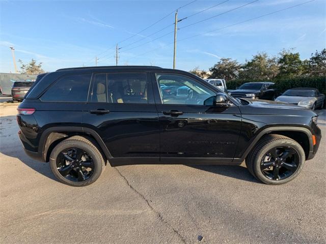new 2025 Jeep Grand Cherokee car, priced at $46,455