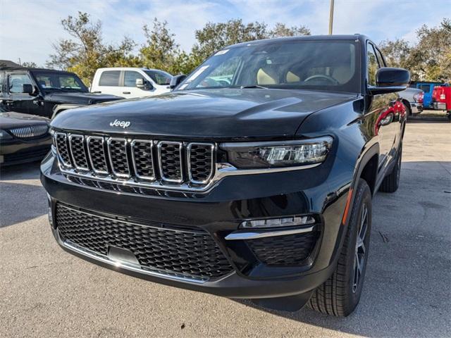 new 2025 Jeep Grand Cherokee car, priced at $38,995