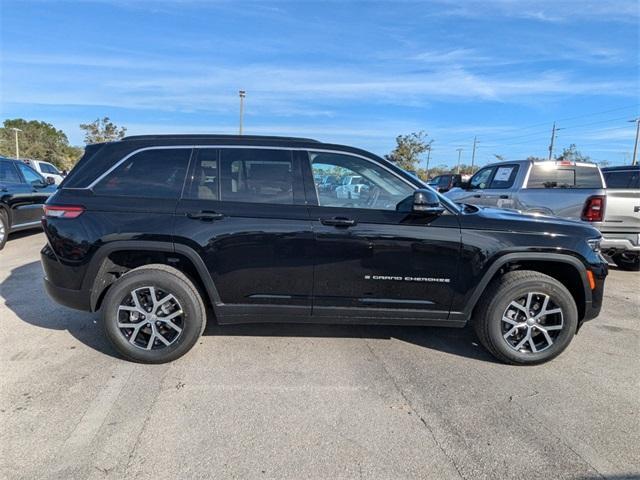 new 2025 Jeep Grand Cherokee car, priced at $38,995