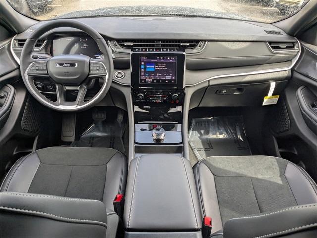 new 2025 Jeep Grand Cherokee car, priced at $37,475
