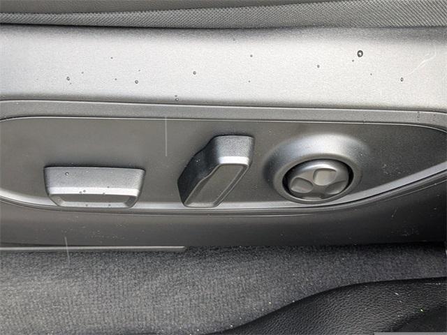 new 2025 Jeep Grand Cherokee car, priced at $37,475