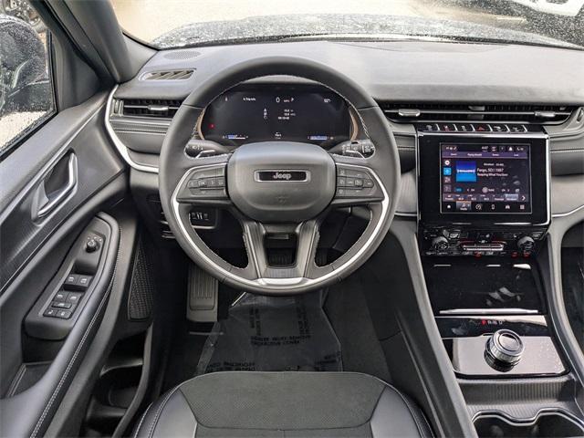 new 2025 Jeep Grand Cherokee car, priced at $37,475