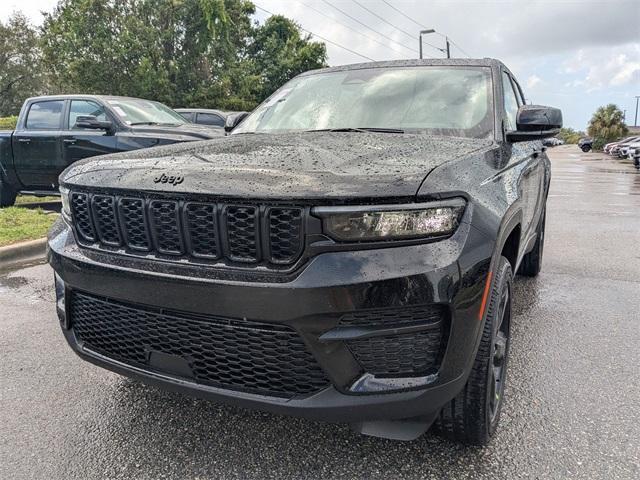new 2025 Jeep Grand Cherokee car, priced at $37,475