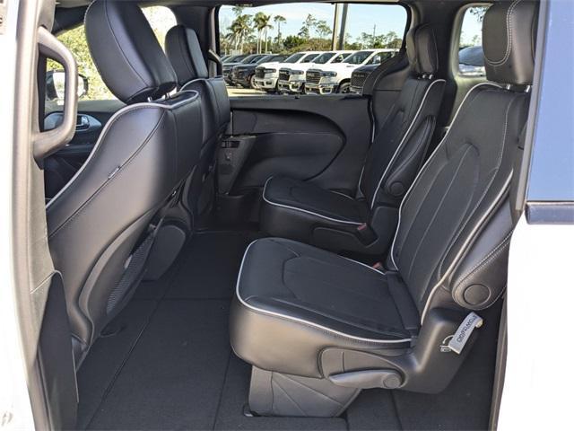 new 2025 Chrysler Pacifica car, priced at $46,545