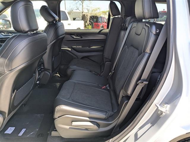 new 2025 Jeep Grand Cherokee L car, priced at $39,920