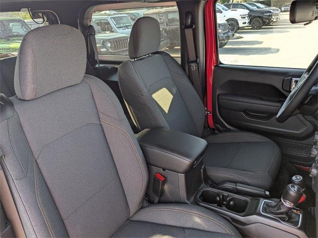 new 2025 Jeep Wrangler car, priced at $46,675