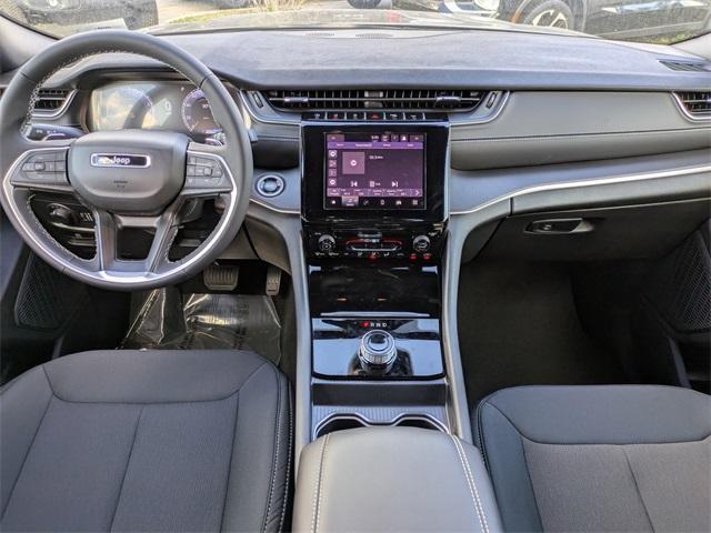 new 2025 Jeep Grand Cherokee L car, priced at $33,925