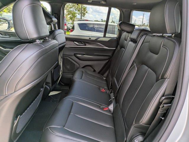 new 2025 Jeep Grand Cherokee car, priced at $45,660