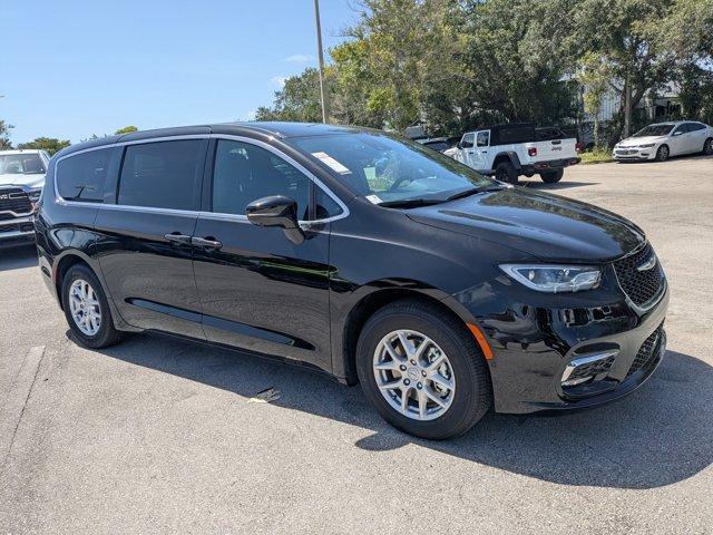 new 2026 Chrysler Pacifica car, priced at $40,685