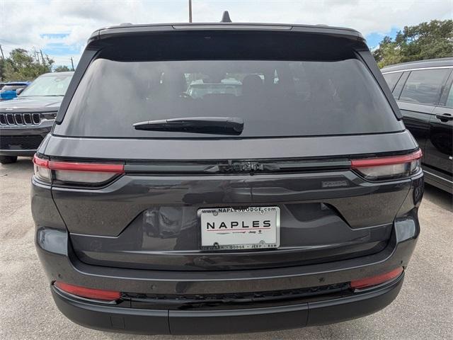 new 2025 Jeep Grand Cherokee car, priced at $37,375