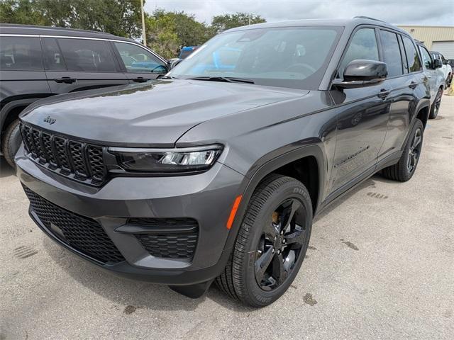new 2025 Jeep Grand Cherokee car, priced at $37,375