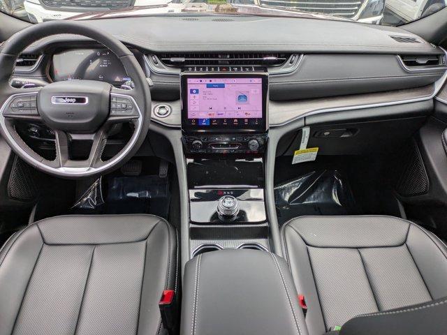 new 2025 Jeep Grand Cherokee car, priced at $42,560