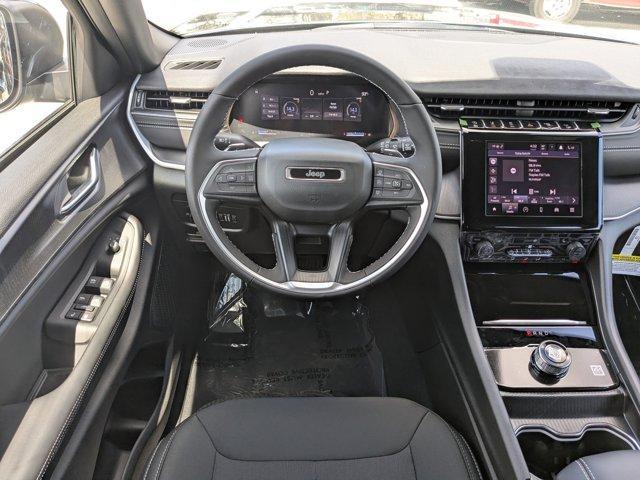 new 2025 Jeep Grand Cherokee car, priced at $36,470