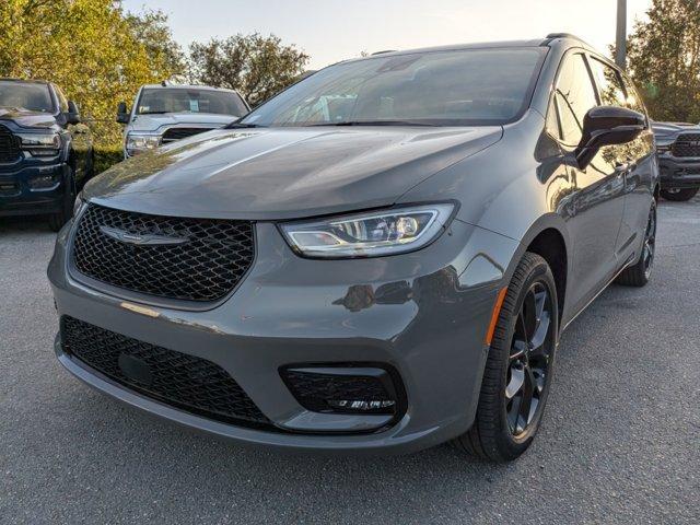 new 2025 Chrysler Pacifica car, priced at $52,935