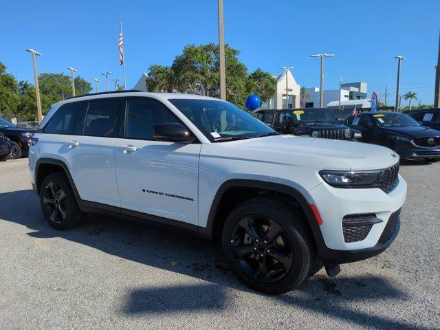 new 2024 Jeep Grand Cherokee car, priced at $38,975