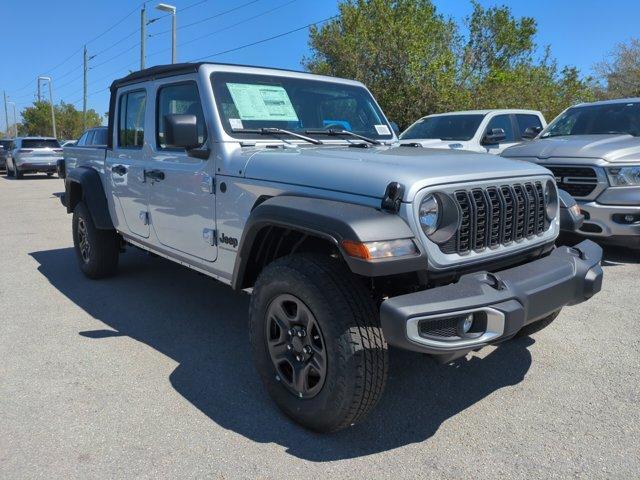 new 2024 Jeep Gladiator car, priced at $33,920