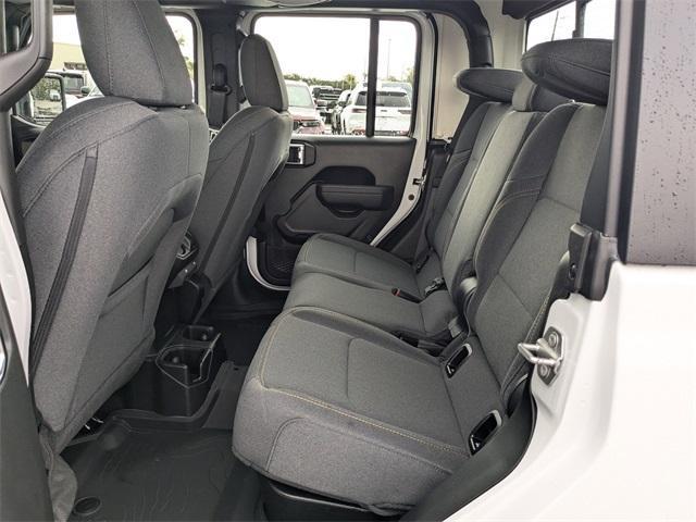 new 2025 Jeep Gladiator car, priced at $36,515