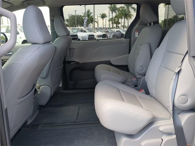 used 2016 Toyota Sienna car, priced at $27,792