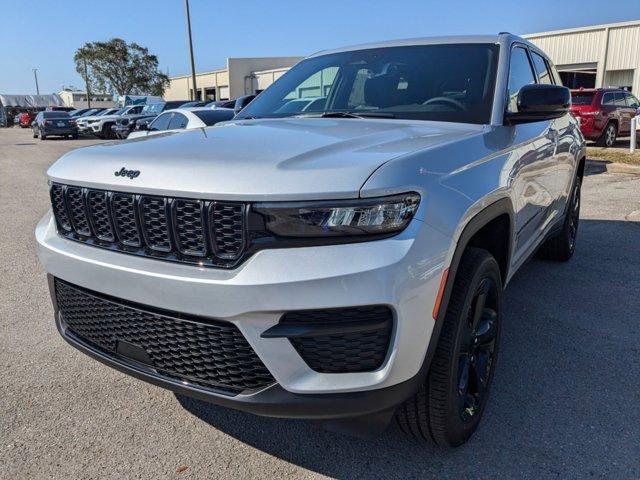 new 2025 Jeep Grand Cherokee car, priced at $47,675